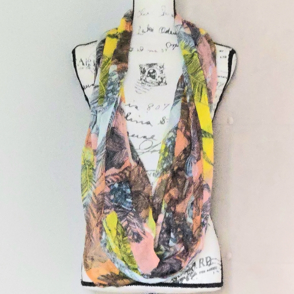 Miley Cyrus/Max Azria Purple & Black Knit Scarf - Plus 4 Lightweight Scarves Lot - Picture 7 of 8